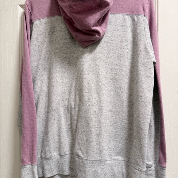 Nike Women’s Heather Gray and Lavender Pullover Hooded Long Sleeve Shirt - Picture 4 of 6
